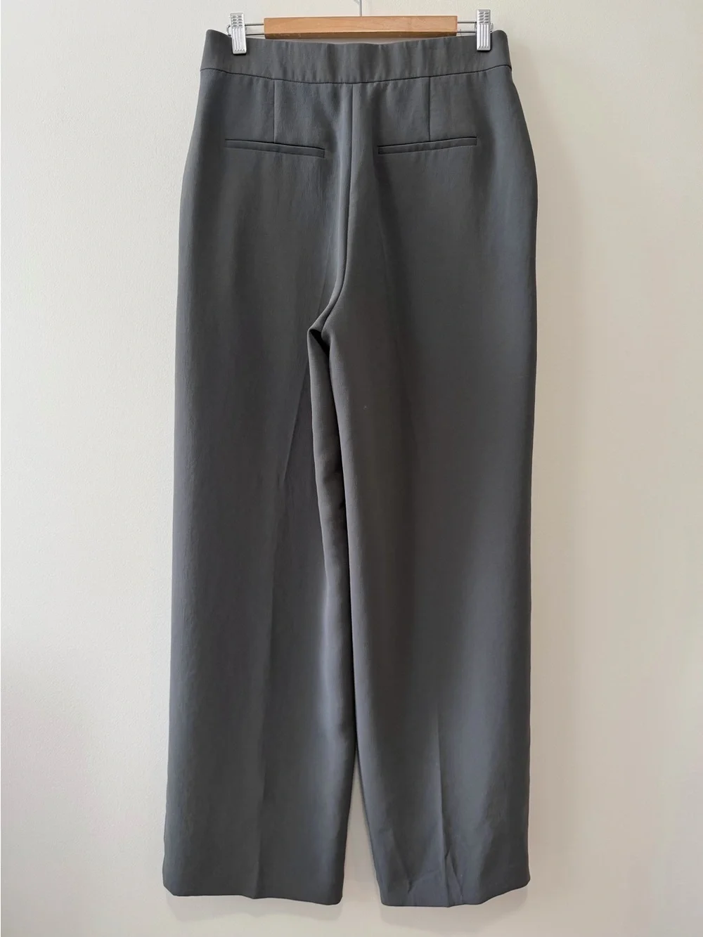 Aritzia The Limitless High-Rise Wide Leg Pant Coal Grey Crepette Sz 10 NWOT - Picture 4 of 16